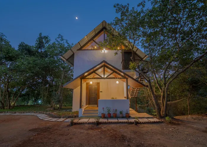 Saffronstays Aranya Vilas & Raanwaara Cottage